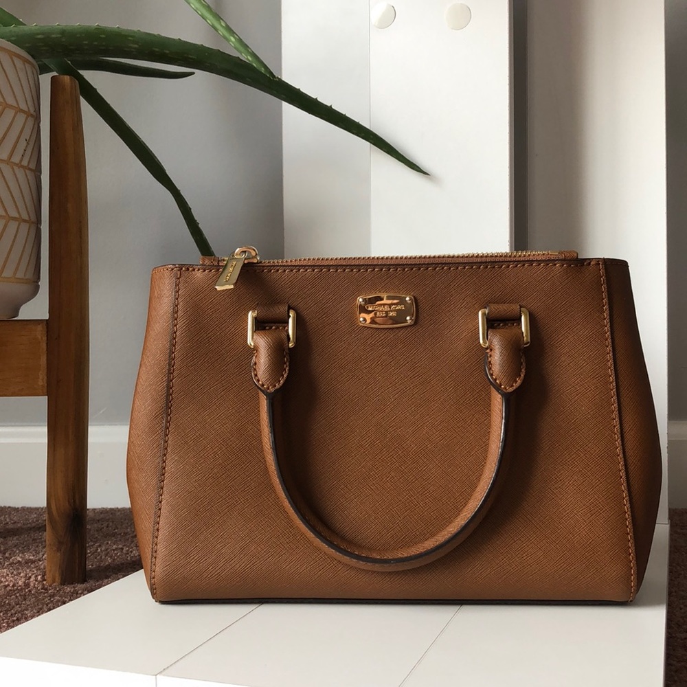 Michael Kors crossbody or handbag
